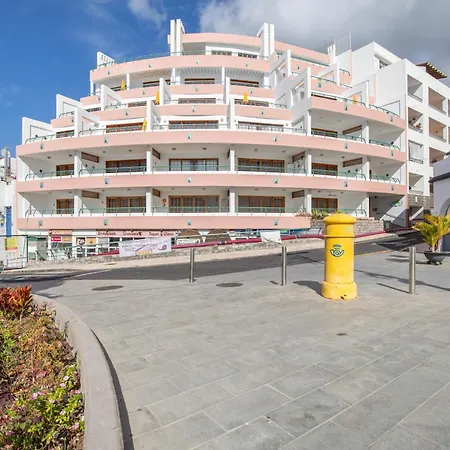 Playa Delphin 306 *
